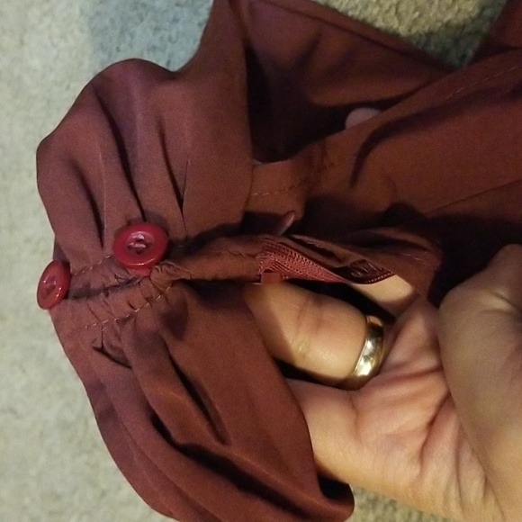 SOLD-Sexy Maroon Twist Neck Cut Sleeve Top-XL - Picture 2 of 2